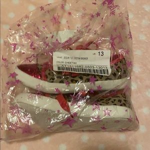 NWT Sequin toe cheetah sneakers